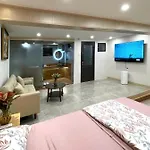 Pho Xua Homestay